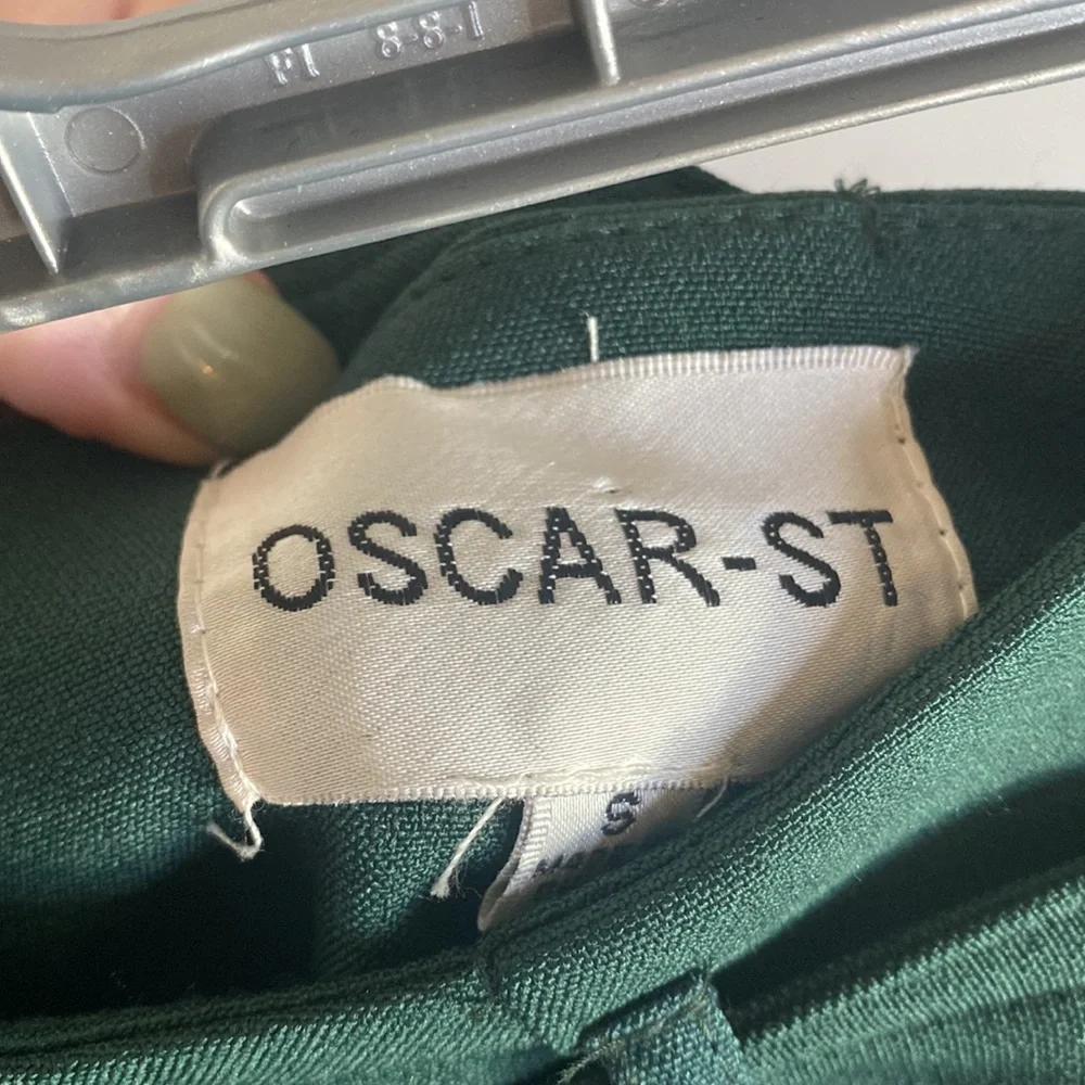 Oscar St size small dark green pencil skirt with mid split & belt detail - Picture 7 of 7